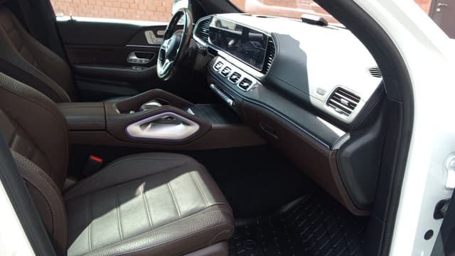 Mercedes-Benz GLS - 6