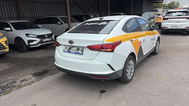 Hyundai Solaris - 3