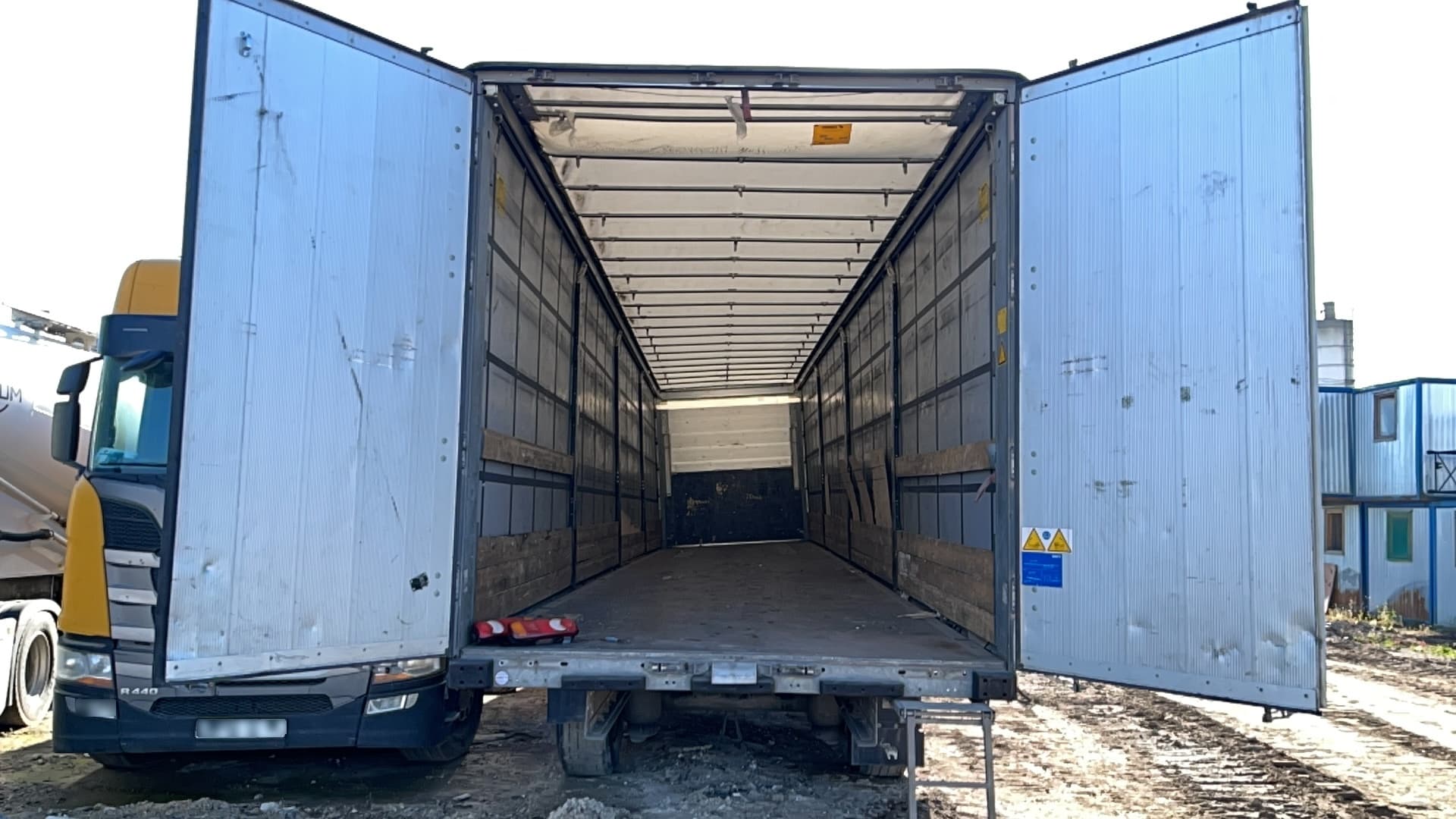 Schmitz Cargobull SCS Полуприцеп шторный - 5