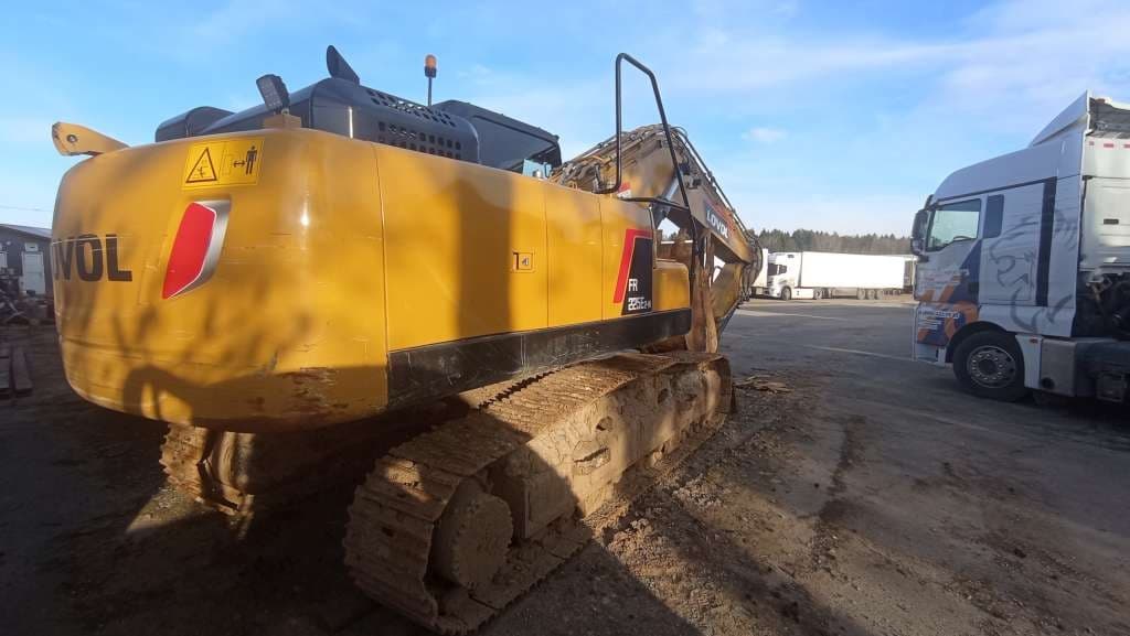 Lovol FR225* Экскаватор - 3