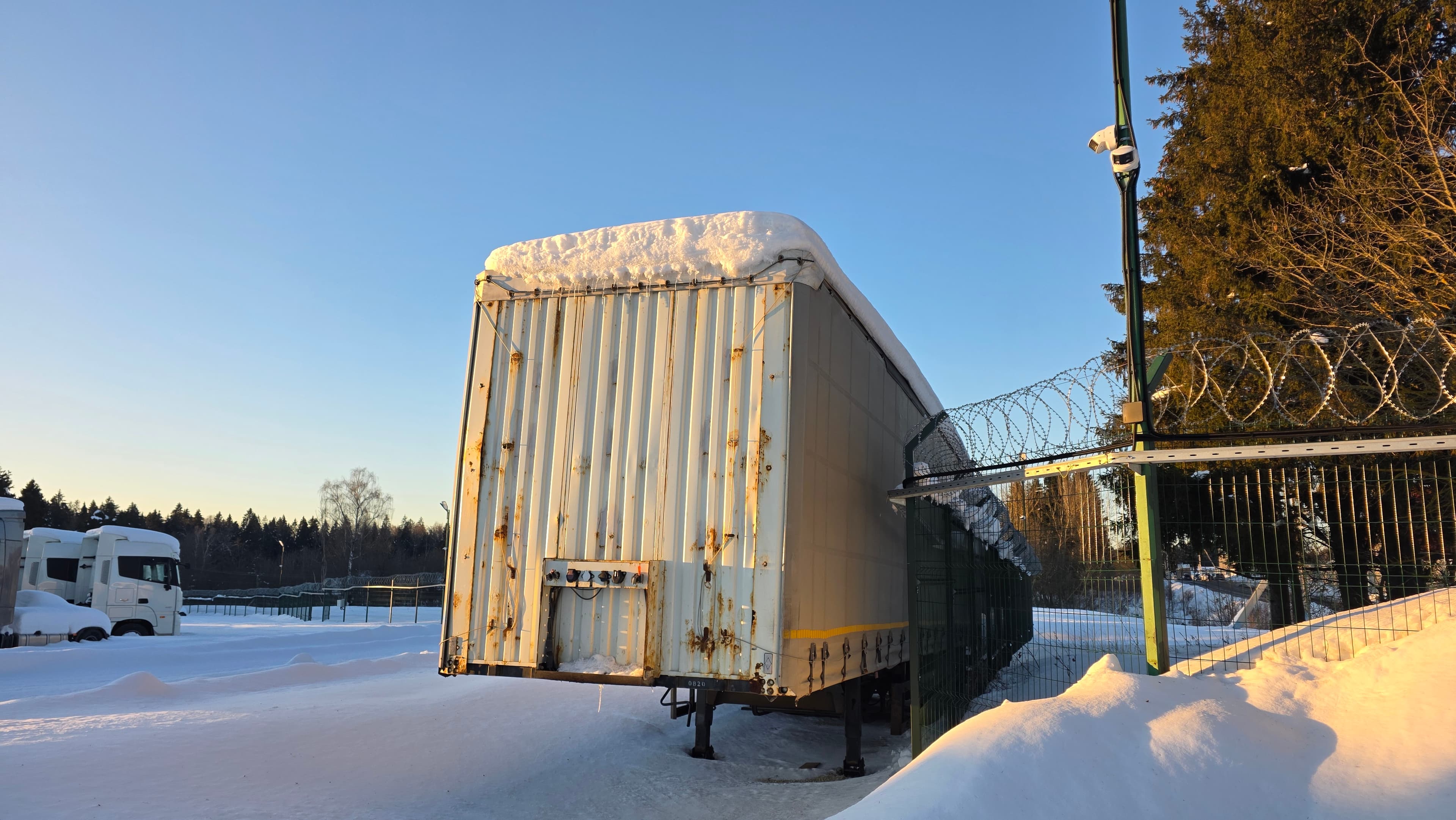 Туймазинский Завод Автобетоновозов 5885* Полуприцеп шторный - 1