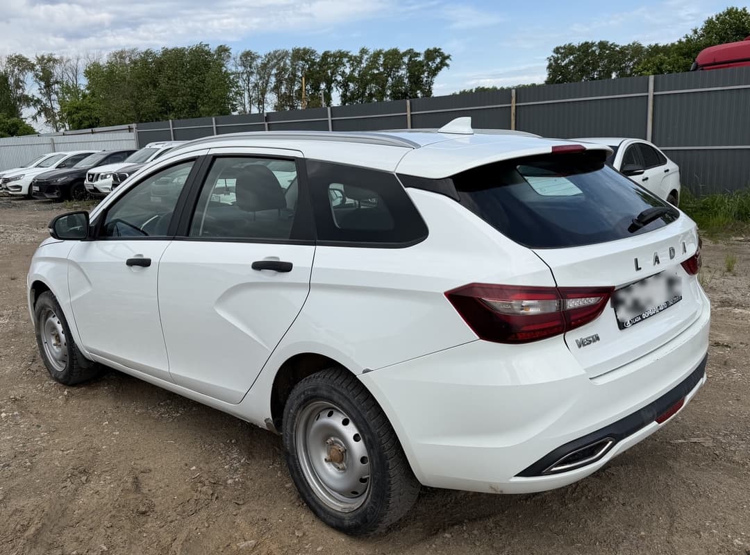 Lada Vesta SW - 4