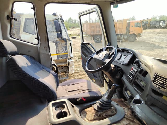 FAW CA 3310 8x4 Самосвал - 6