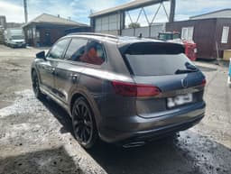 Volkswagen Touareg - 4