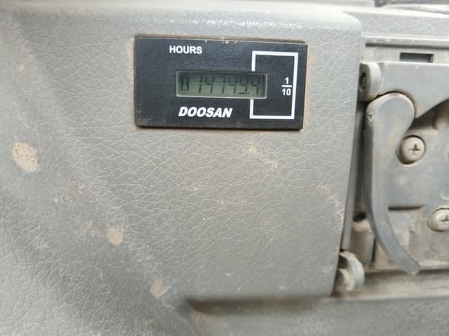 Doosan DX 225 Экскаватор - 7