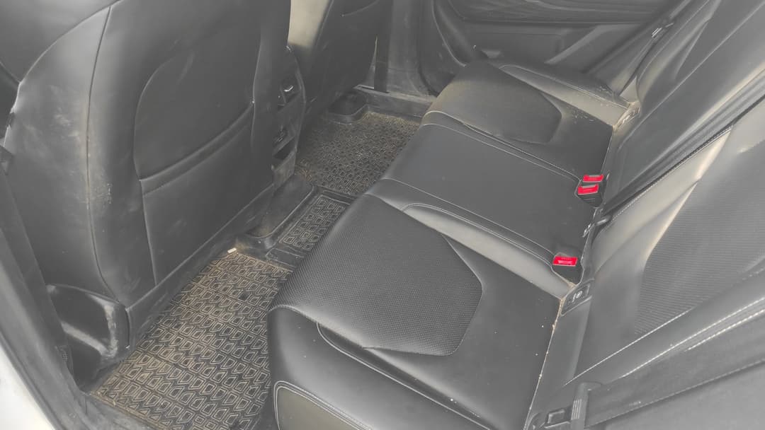 Jac S6 - 8