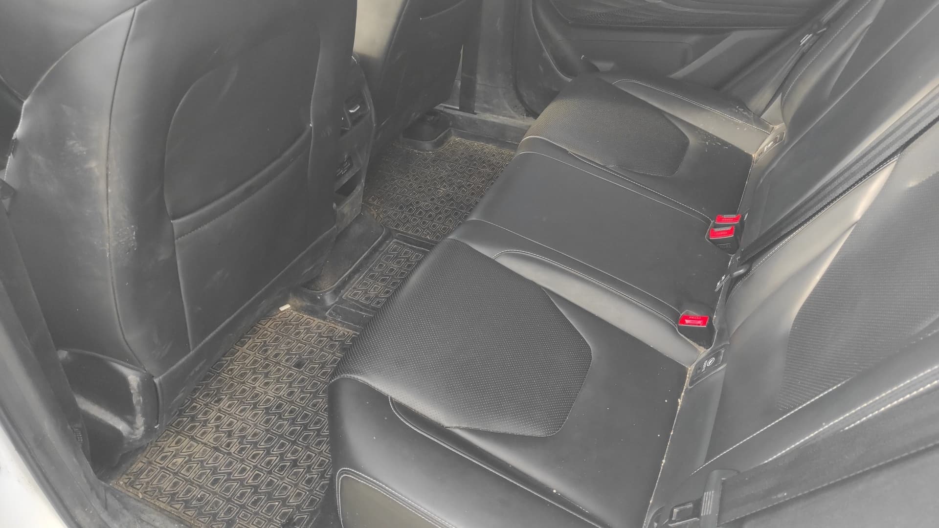 Jac S6 - 8