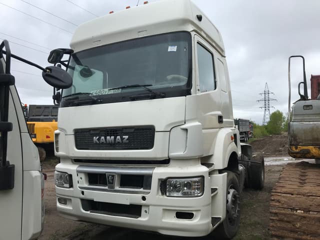 Камаз 5490 4x2 Седельный тягач - 1