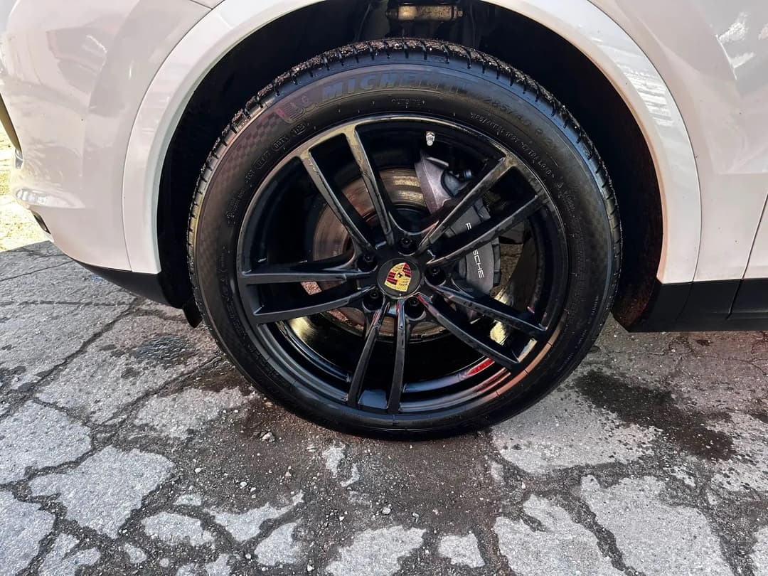 Porsche Cayenne - 10