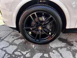 Porsche Cayenne - 10