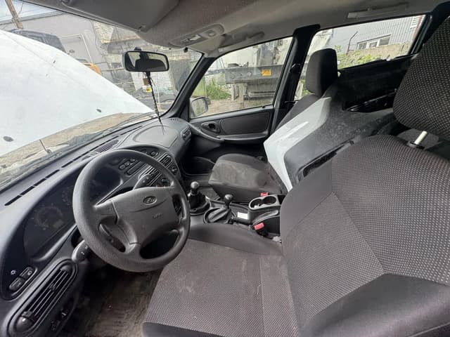 Lada Niva Travel - 5