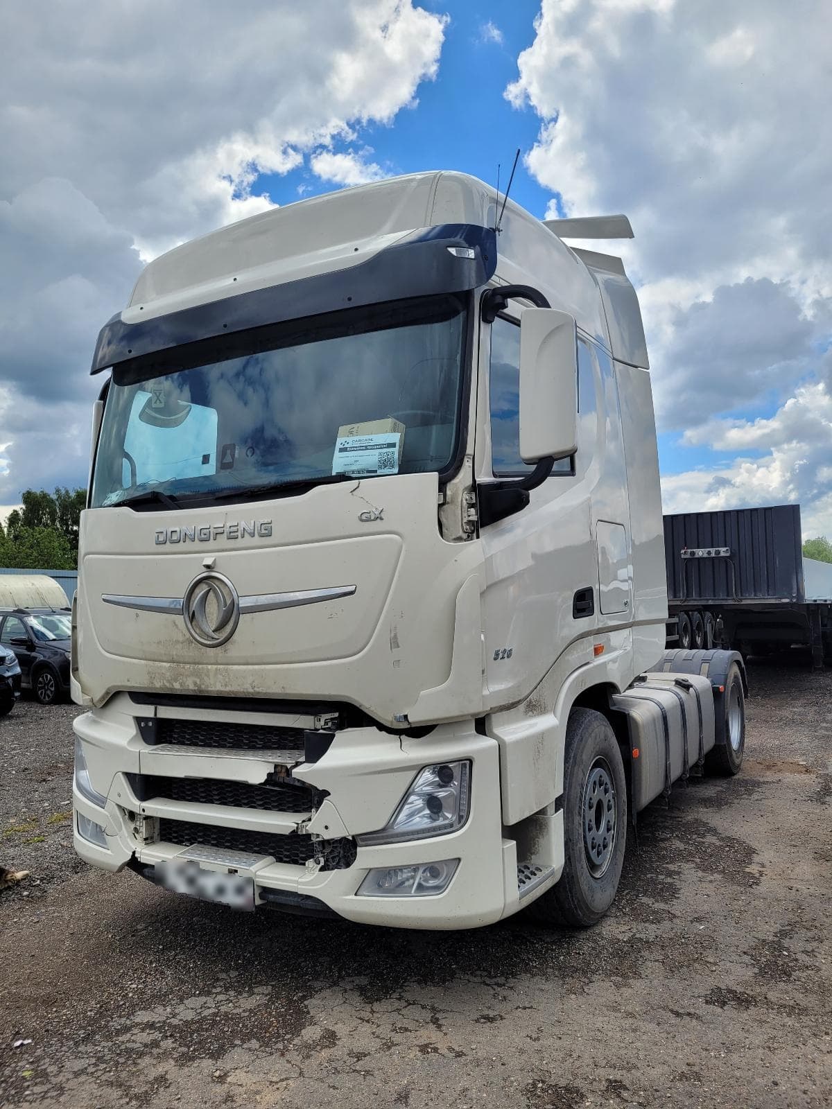 Dongfeng DFH 4x2 Седельный тягач - 1