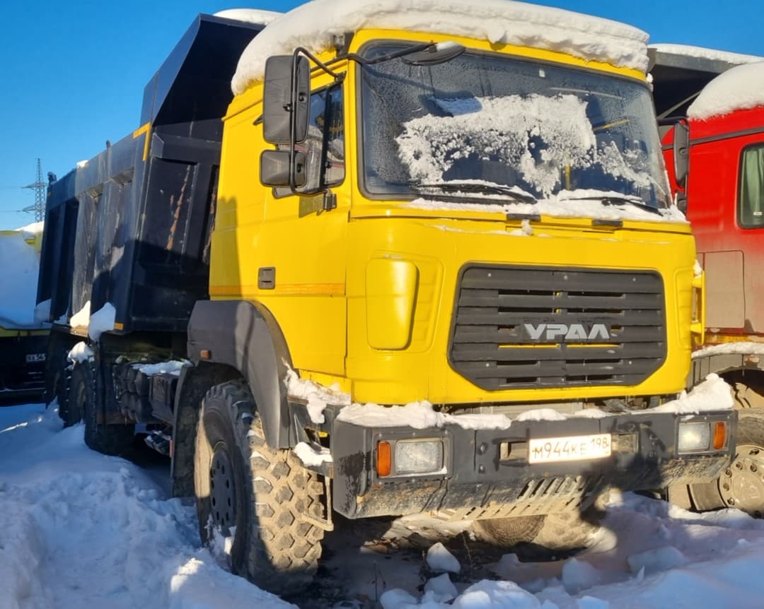 Завод Спецмаш SM02* на шасси Ural 6370 6x6 Самосвал - 2
