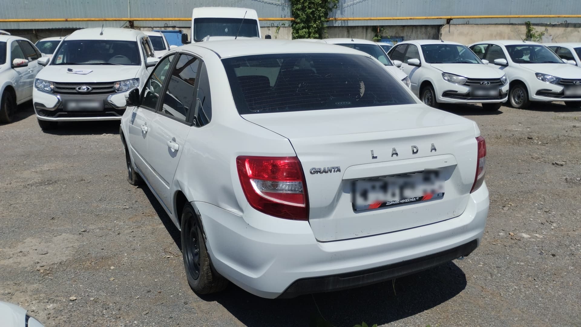 Lada Granta седан - 4
