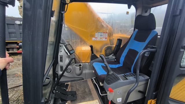 Liugong CLG933 Экскаватор - 7