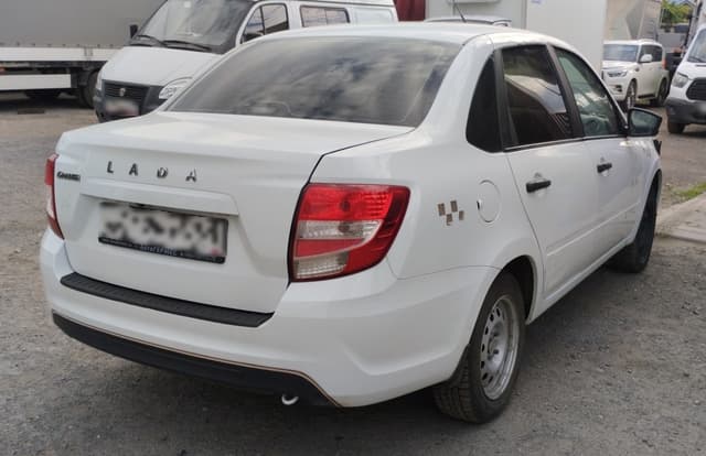 Lada Granta седан - 3