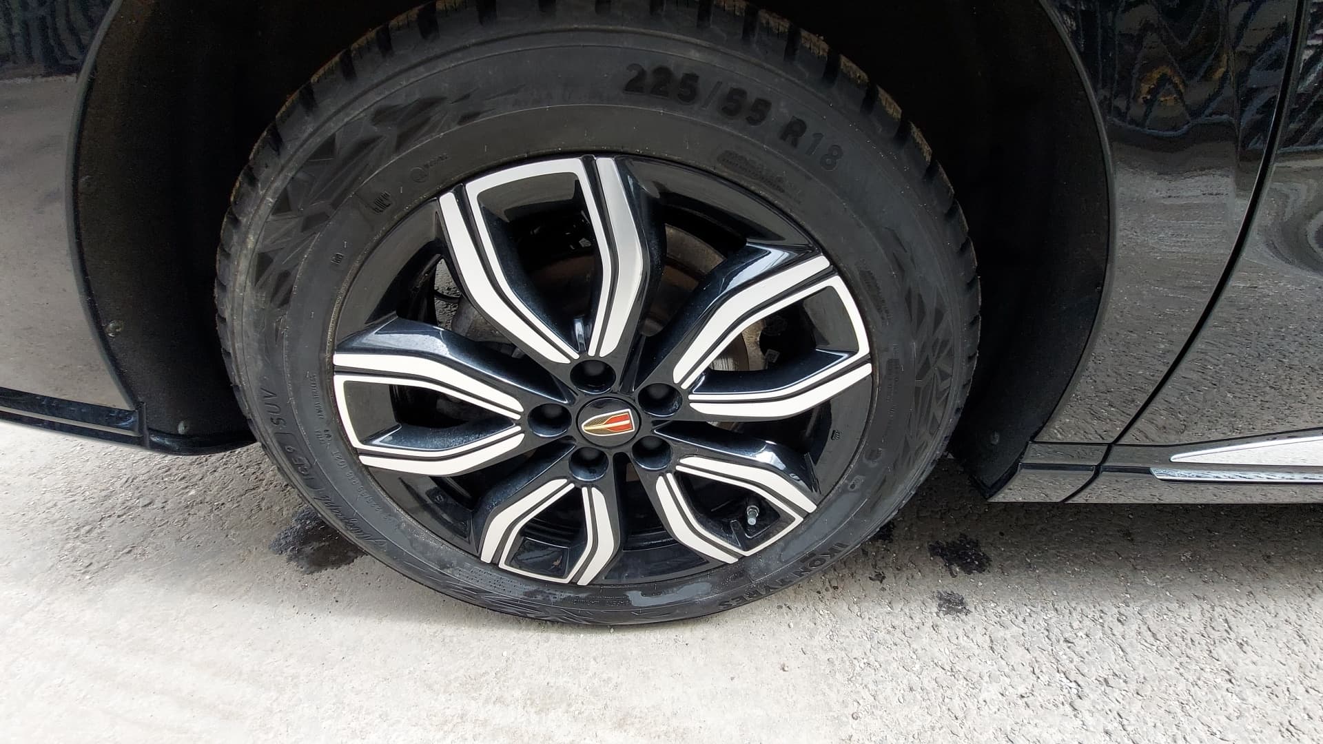 Hongqi HQ9 - 10