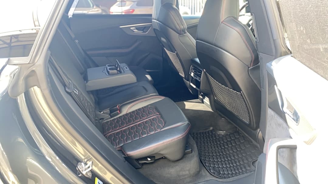 Audi RS Q8 - 9