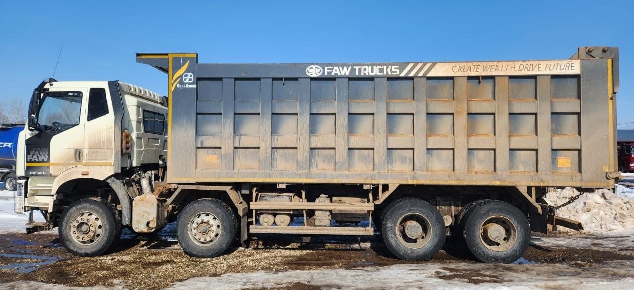 FAW CA 3310 8x4 Самосвал - 4