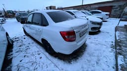 Lada Granta седан - 4