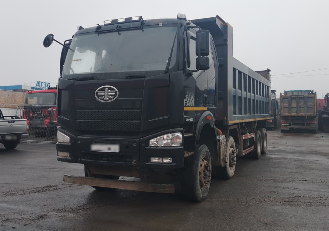 FAW CA 3310 8x4 Самосвал - 1