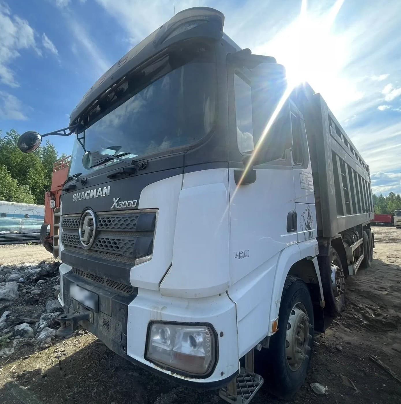 Shacman (Shaanxi) SX* 8x4 Самосвал - 1