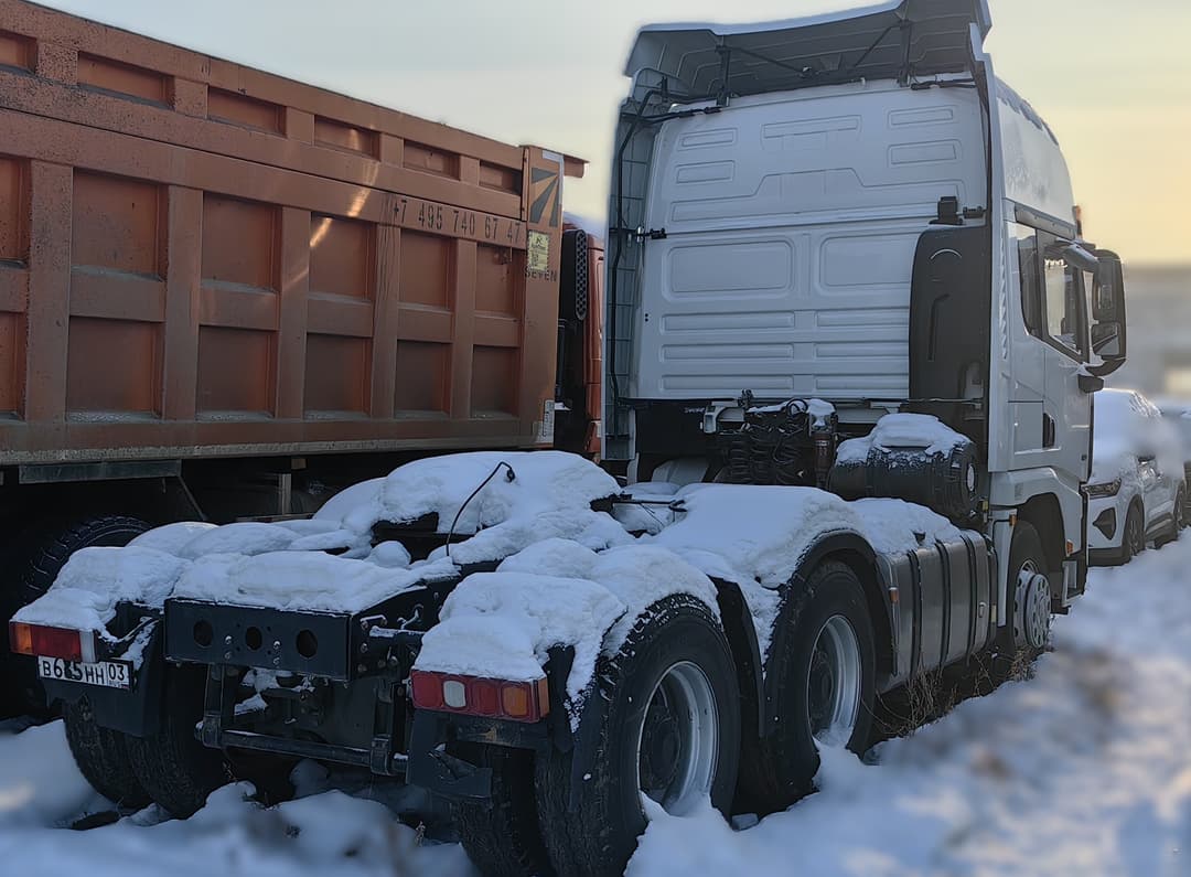Shacman (Shaanxi) SX* 6x4 Седельный тягач - 3