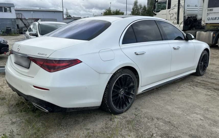Mercedes-Benz S седан - 3