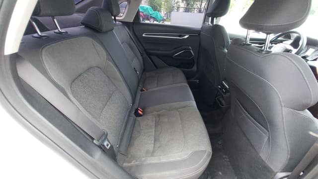 Geely EMGRAND - 8