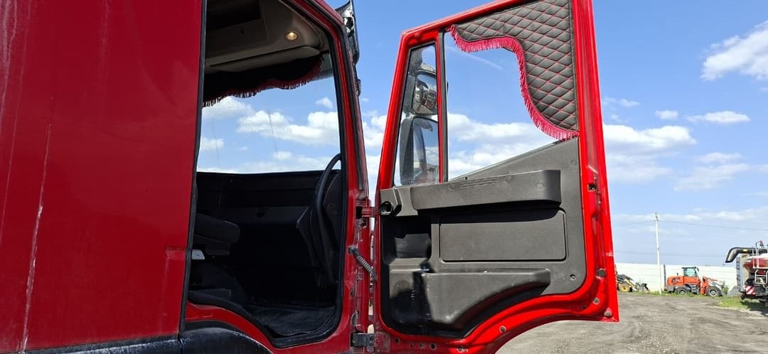 Hongyan 908 8x4 Самосвал - 7