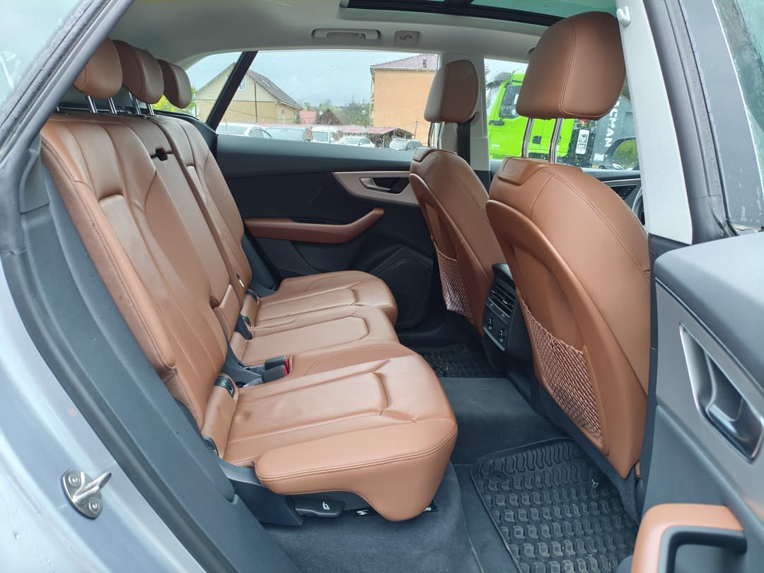 Audi Q8 - 8
