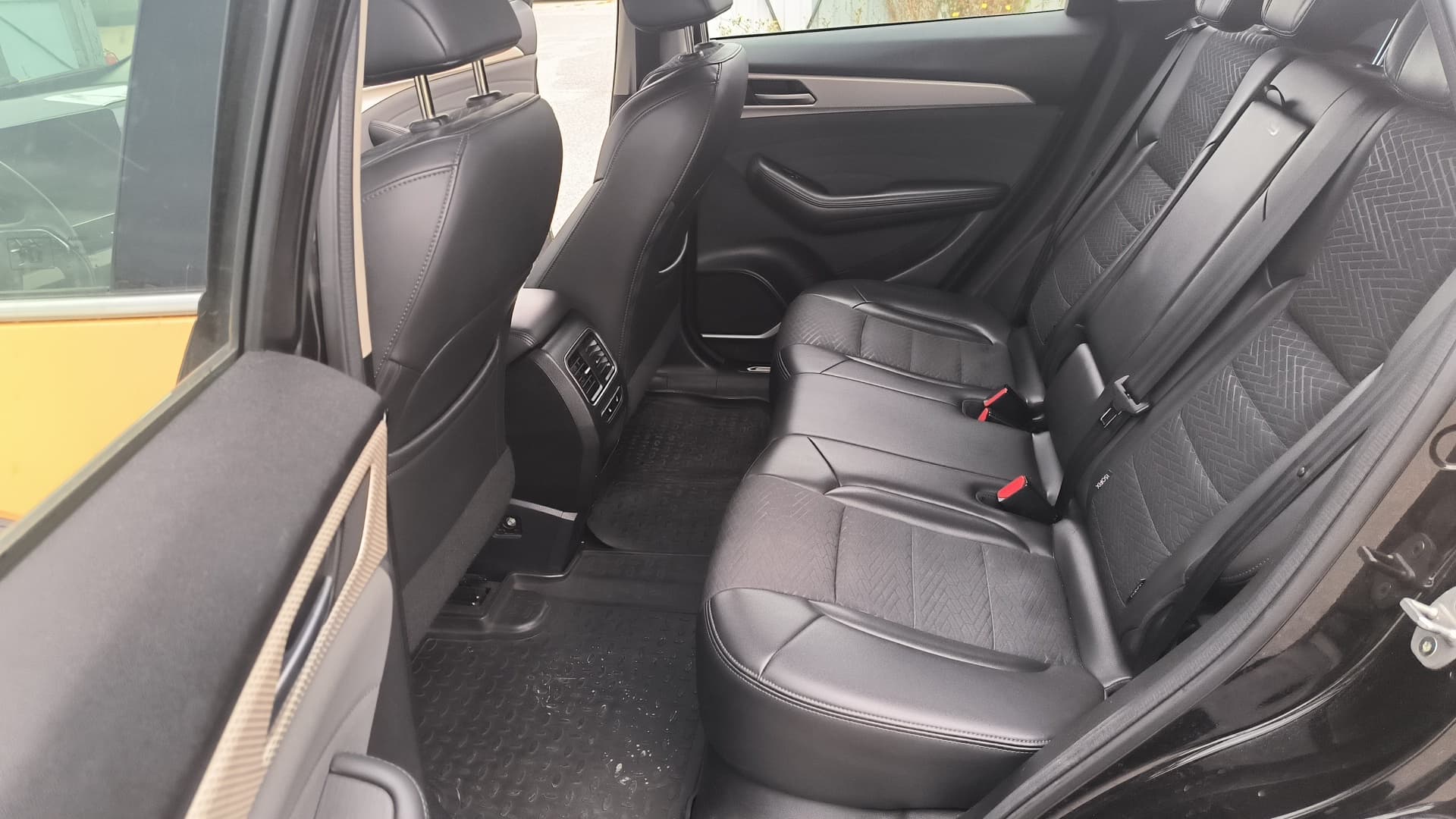 Haval F7 - 8