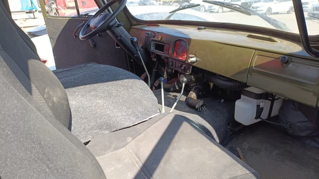 UAZ 3303 Бортовой - 6