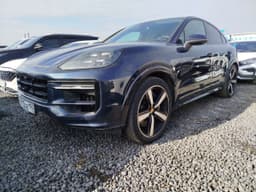 Porsche Cayenne - 1