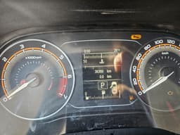 Lada Vesta седан - 7