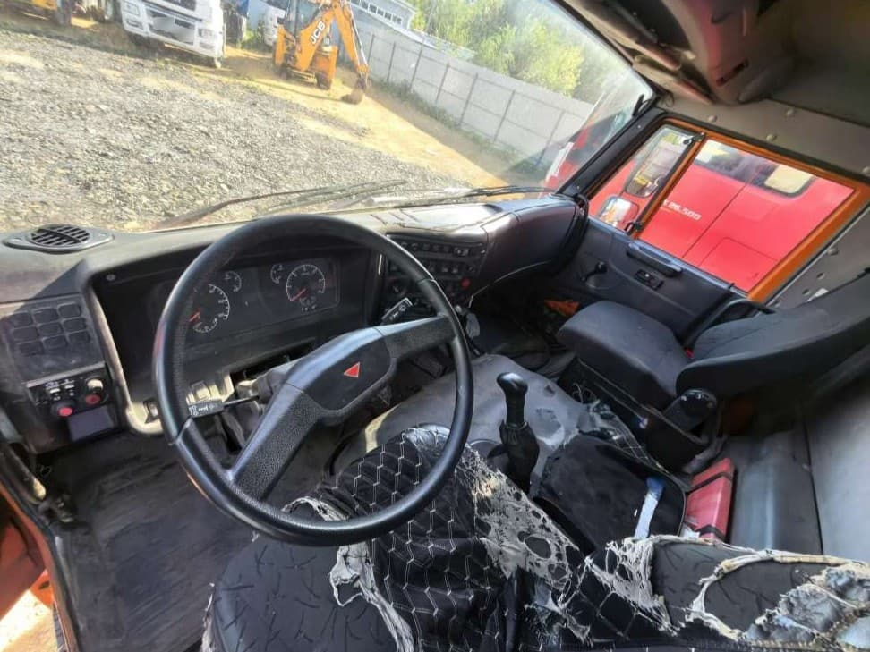Челябинский Машиностроительный Завод 7074* на шасси КамАЗ 65115 6x4 Вакуумная машина - 5