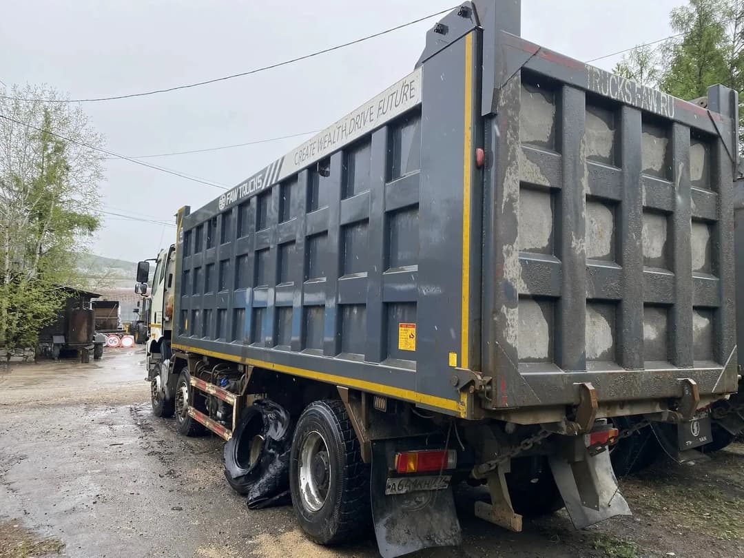 FAW J6 8x4 Самосвал - 4