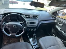 KIA Rio - 5