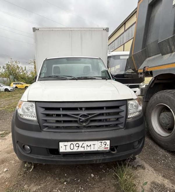 UAZ Profi - 1