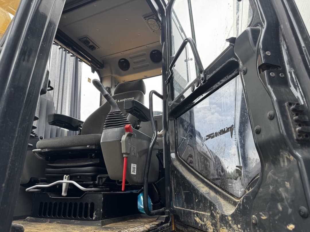Liugong CL G936E Экскаватор - 5