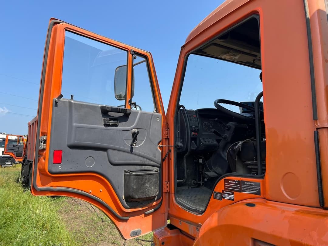 Специальная Техника АДУ* на шасси КамАЗ 6520 6x4 КДМ - 6