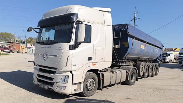 Dongfeng DFH 4x2 Седельный тягач - 1