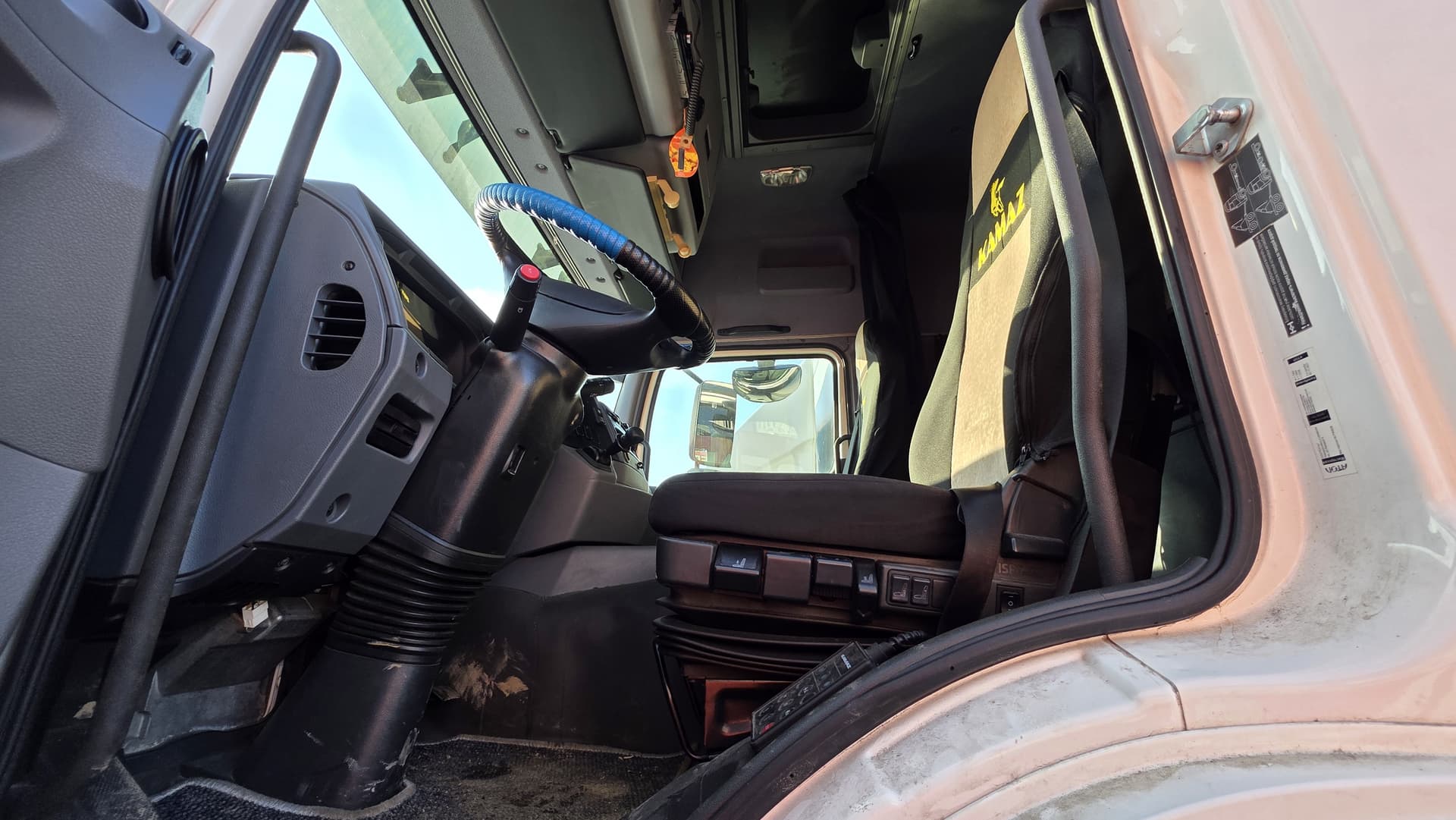 Камаз 5490 4x2 Седельный тягач - 6