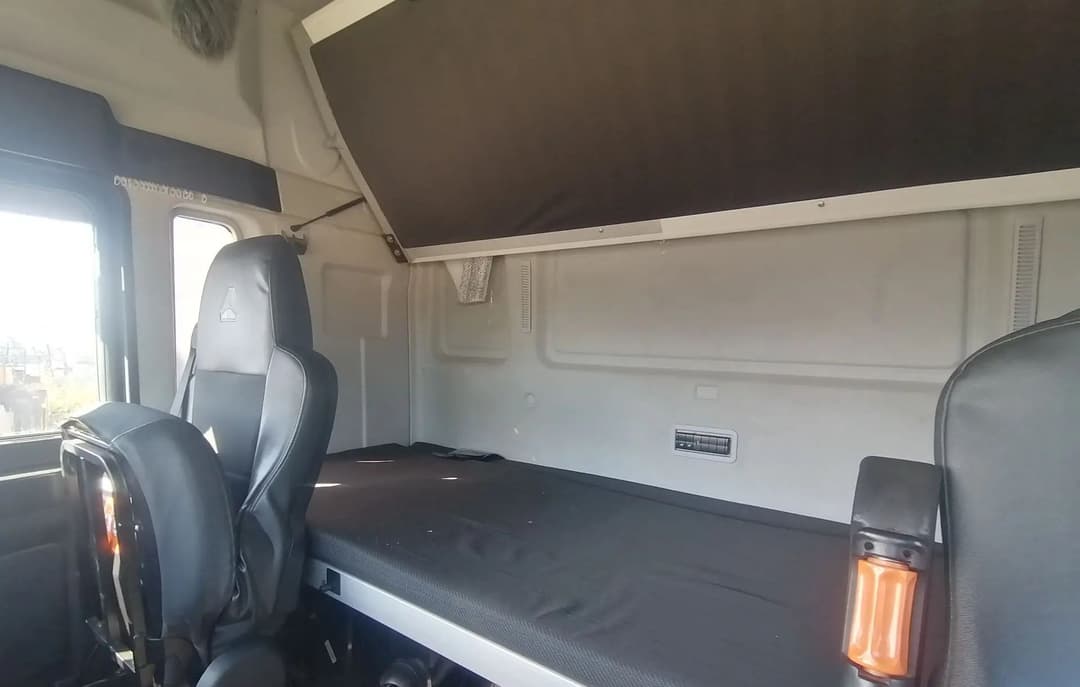 Sitrak C7H 6x4 Седельный тягач - 8