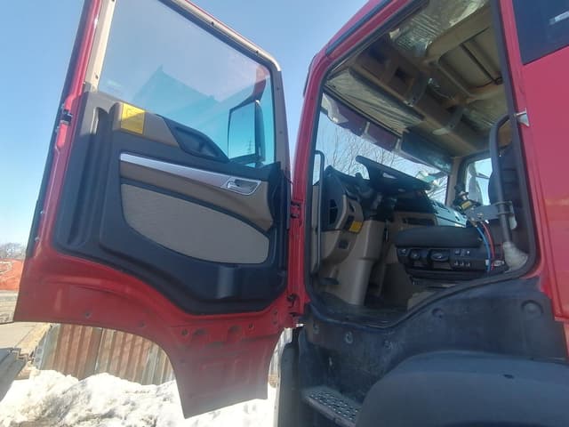 Howo T5G 6x4 Самосвал - 7