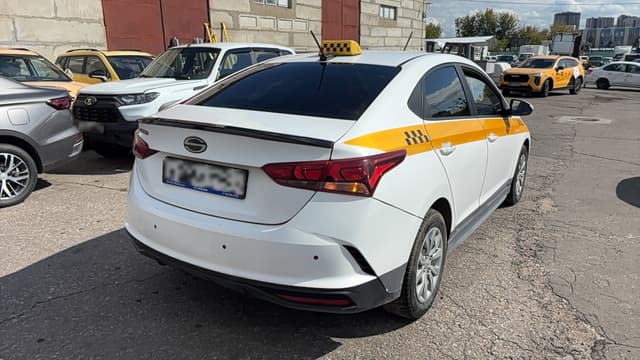 Hyundai Solaris - 3