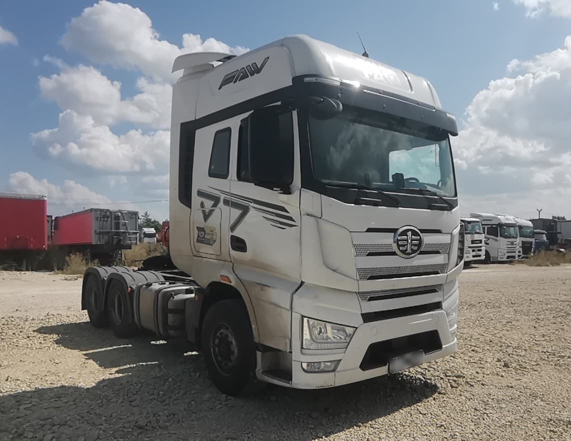 FAW CA 4250 6X4 Седельный тягач - 2