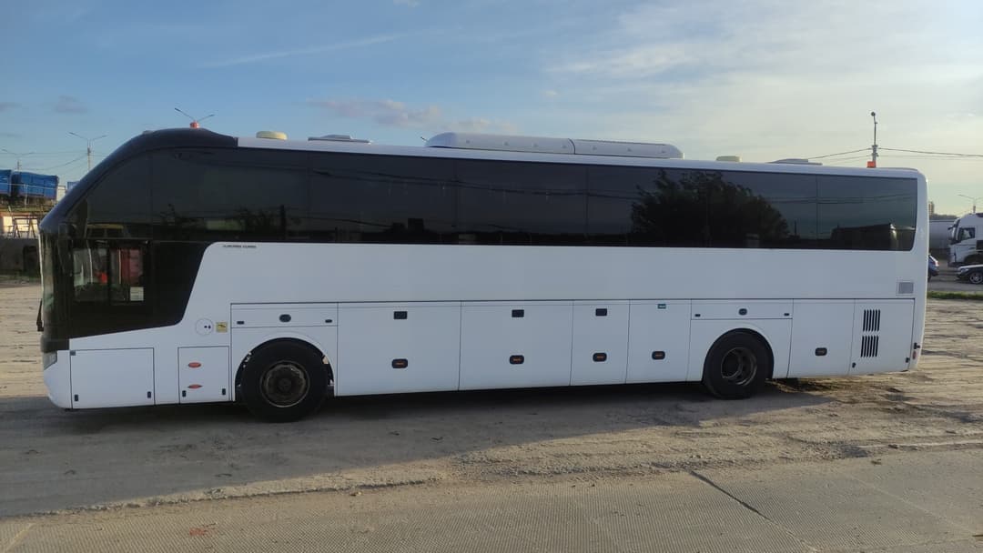 Zhongtong LCK6127* Автобус - 1