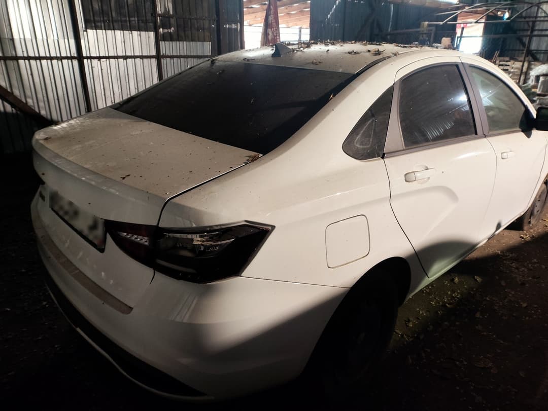Lada Vesta седан - 4