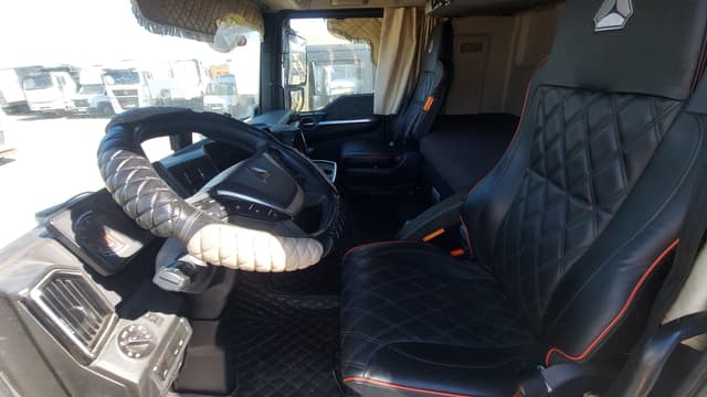 Sitrak C7H 4x2 Седельный тягач - 6